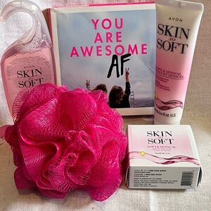 Avon Skin So Soft Bath Bundle with Pink Inspirational Book